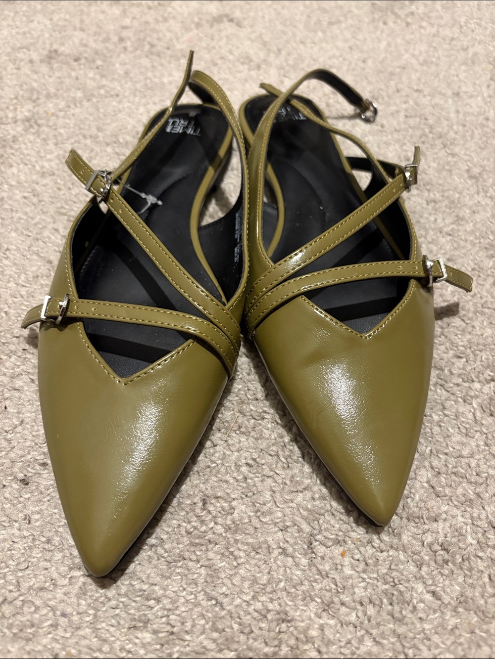 Time and Tru Olive Green Pointed-Strap Flats🫒